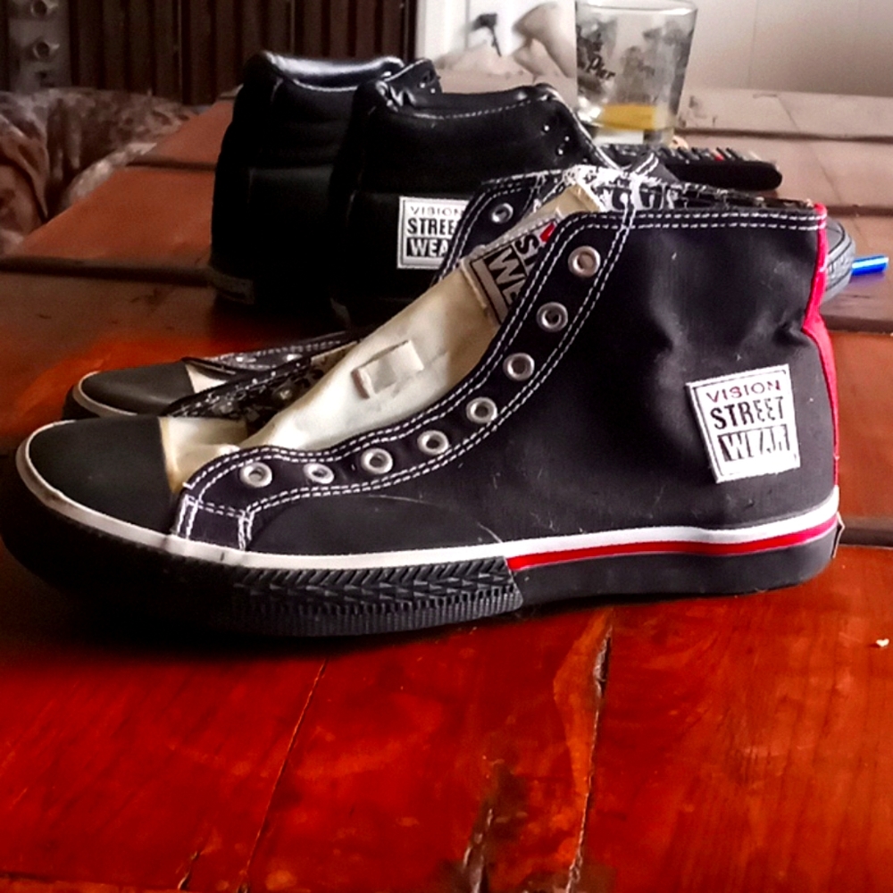 Vision Streetwear skate shoes
